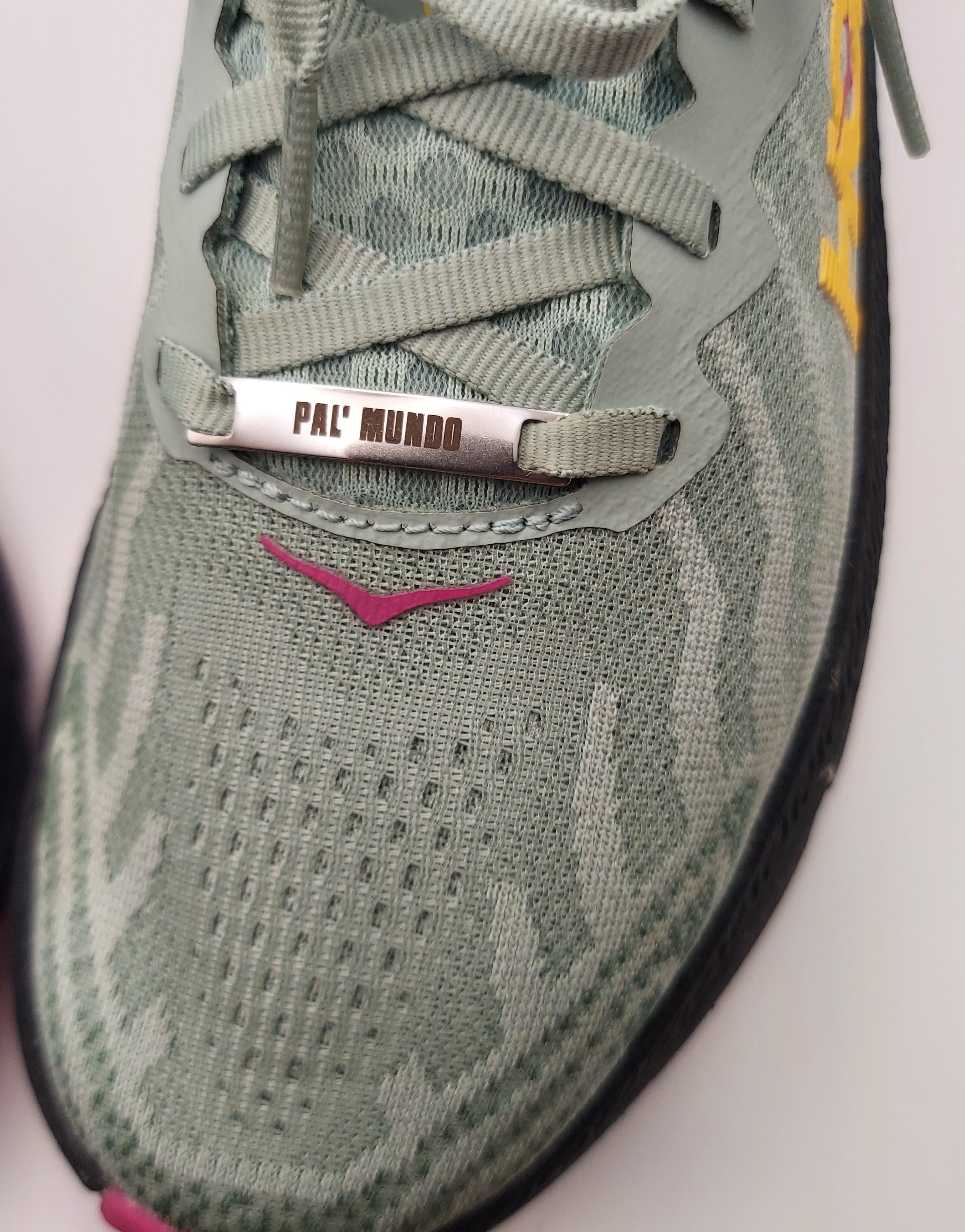 Charms Deportivos con Mensaje "De Puerto Rico Pal Mundo"